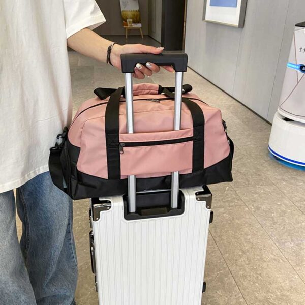 Travelling Bag - Image 4