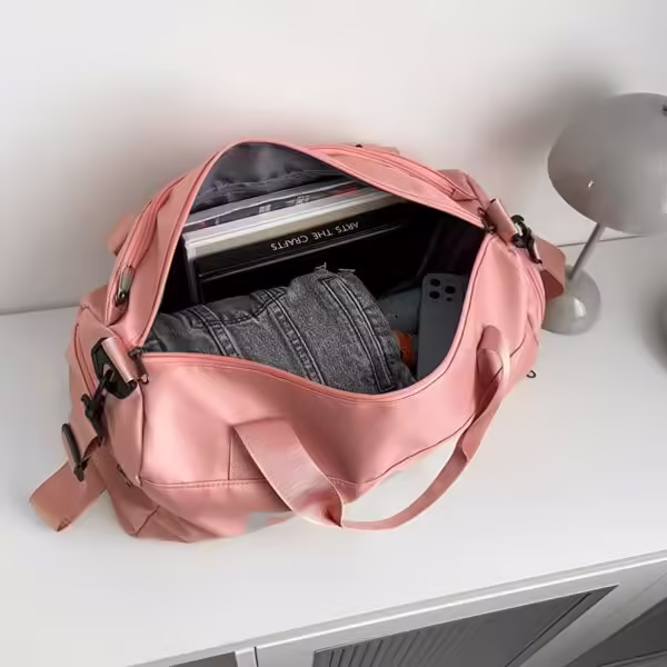 Travelling Bag - Image 5