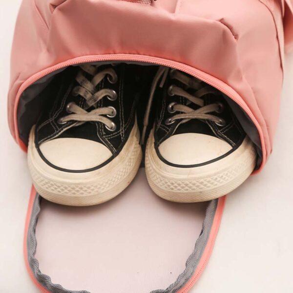 Travelling Bag - Image 8