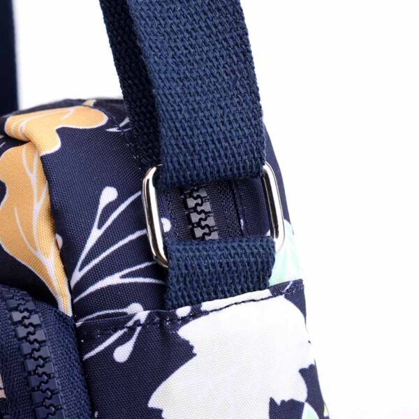 Women's multi-pocket printed shoulder bag - Image 5